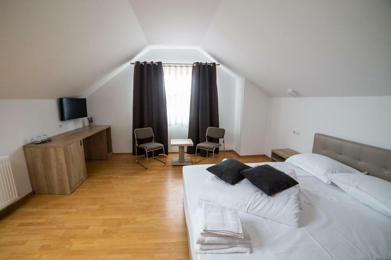 Casa Burduhos Hotel Moldvahosszúmező Kültér fotó