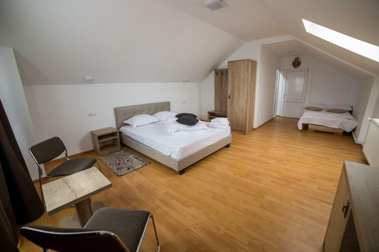 Casa Burduhos Hotel Moldvahosszúmező Kültér fotó